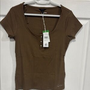 Guess Henley Top
Brown
Size Lg
NWT
